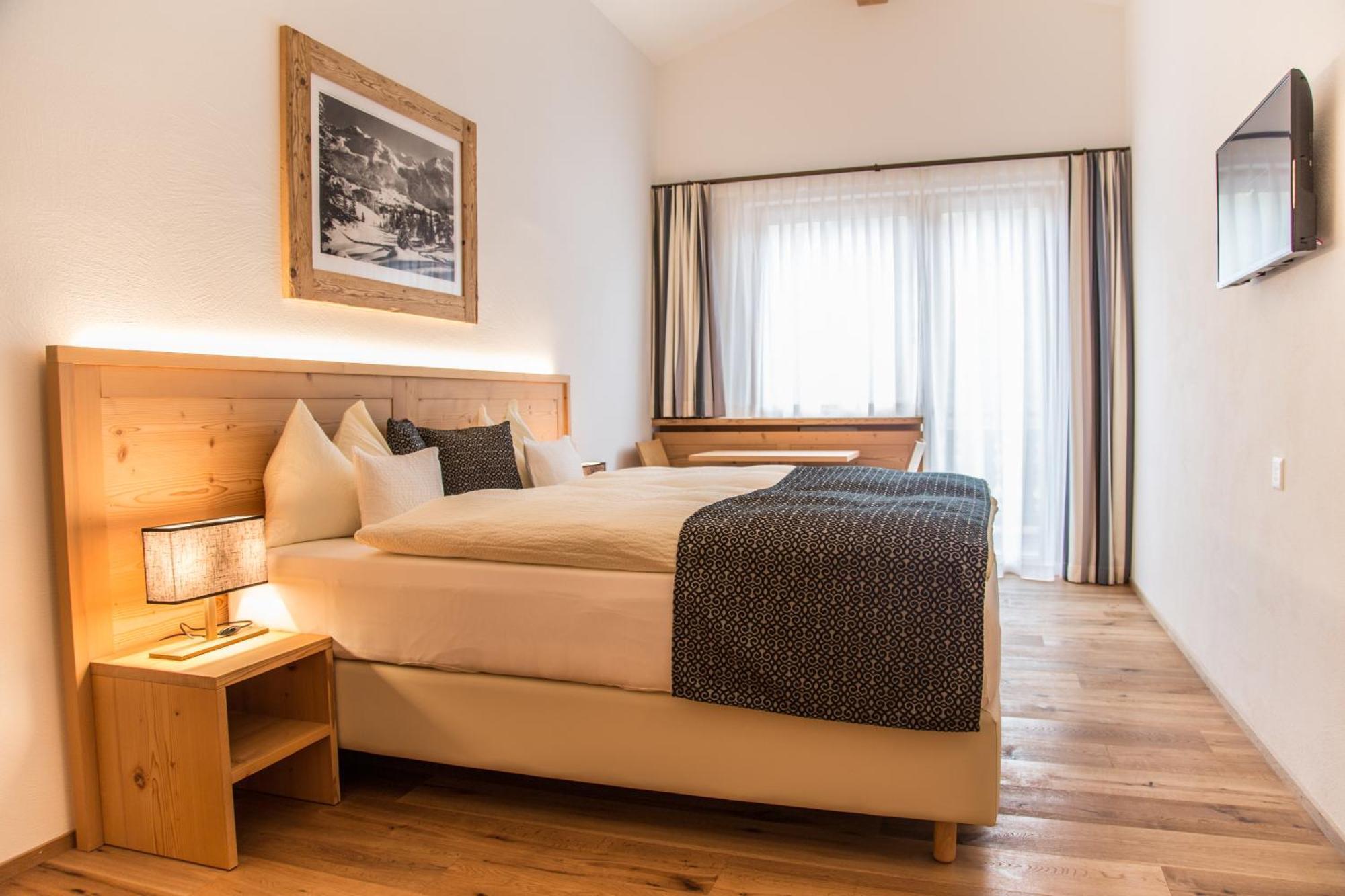 Hotel Sarain Active Mountain Resort Lenz Luaran gambar